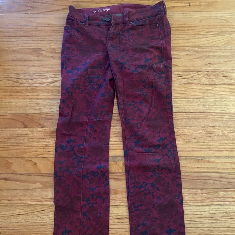 Ann Taylor Maroon Floral Jean Pants